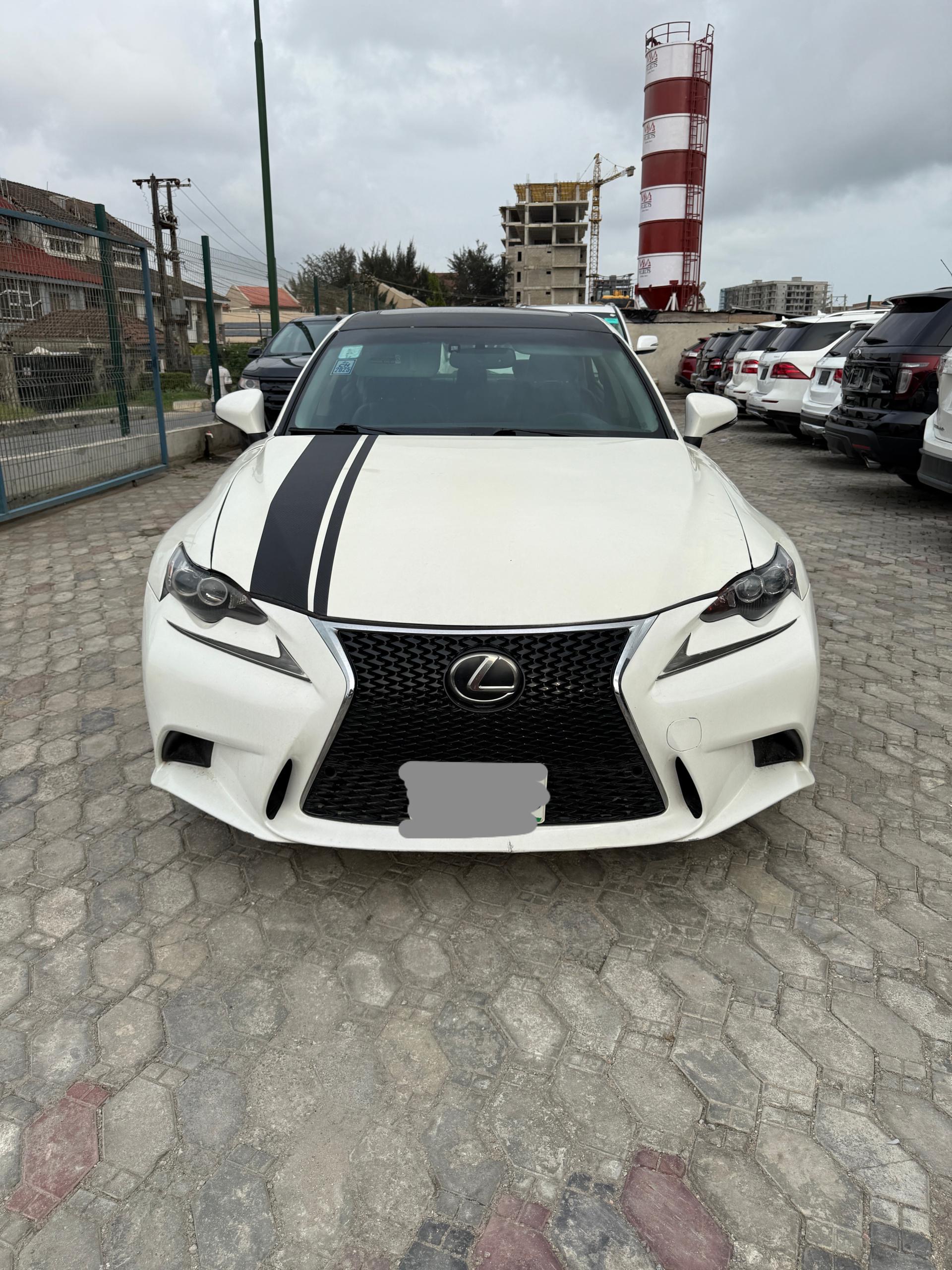 Lexus IS250 2015